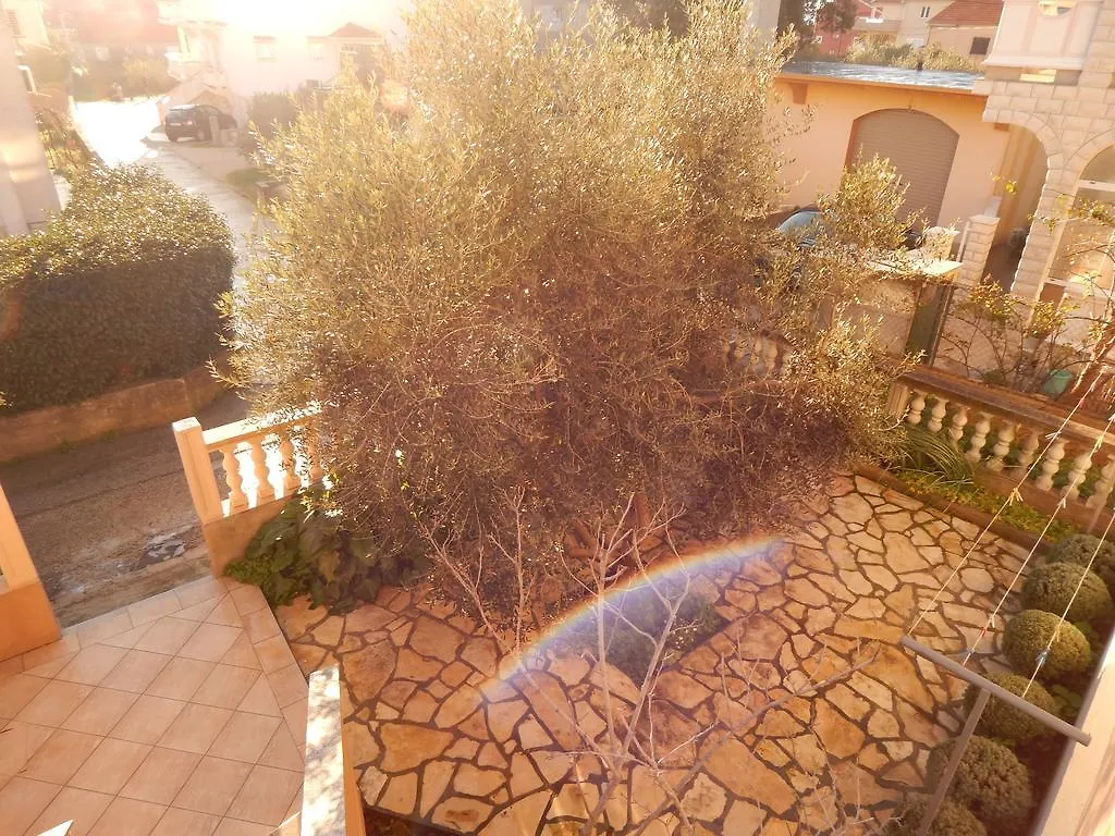 Apartments Ana Bibinje