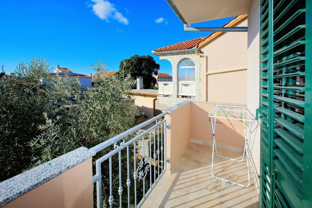 Apartments Ana Bibinje